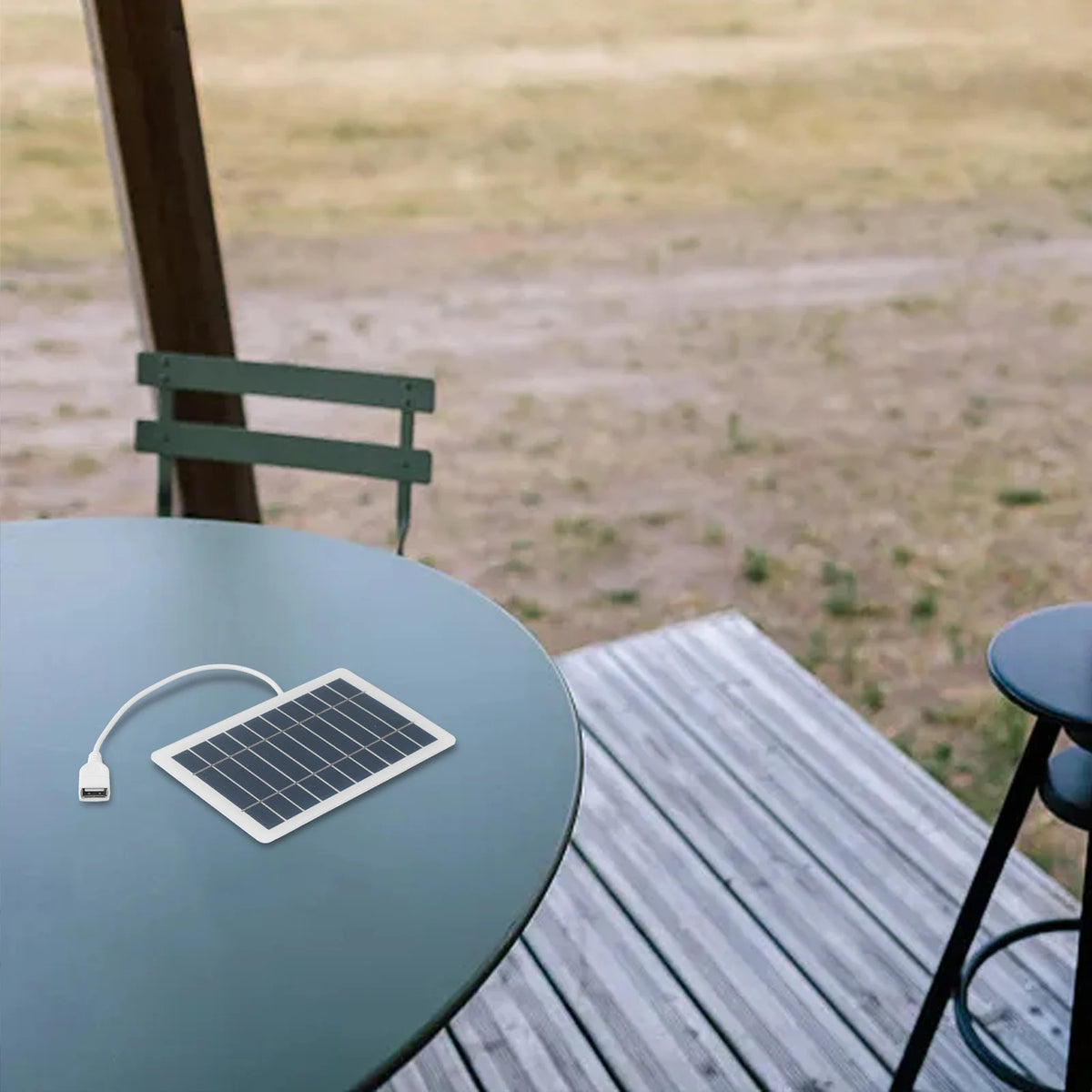 Cargador Solar Portátil 5V — Eficiente y Rápido para Camping y Viajes